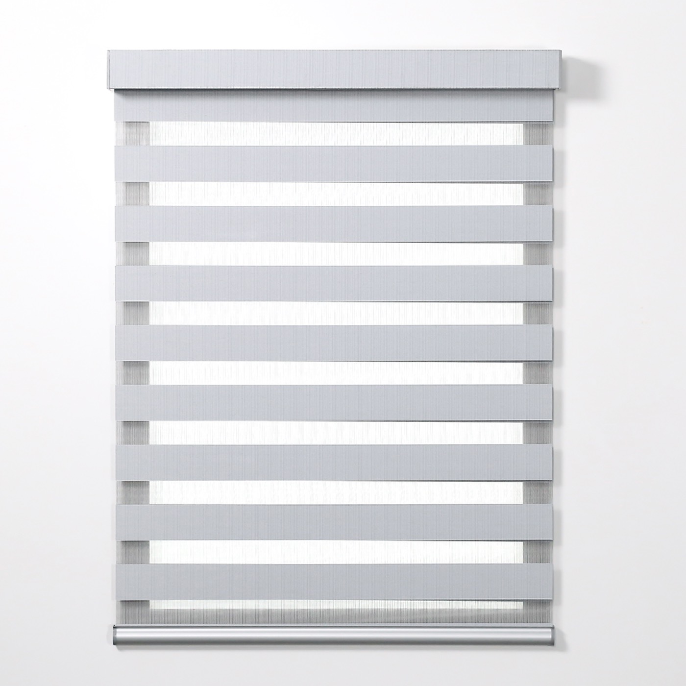 Day and night zebra blind